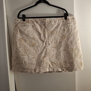Coral Bay Women's Floral Beige And White Skort